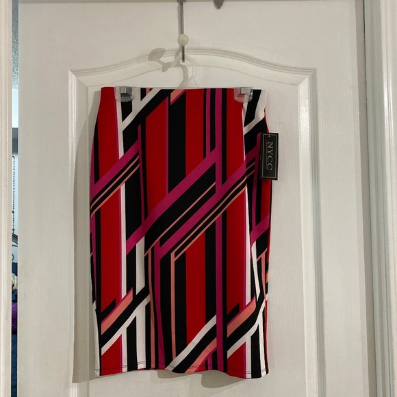 Skirt - Picture 1 of 1